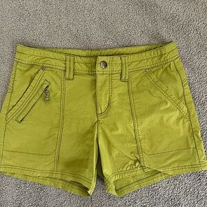 Title Nine Big B Short 4" Drawstring Shorts Green 8